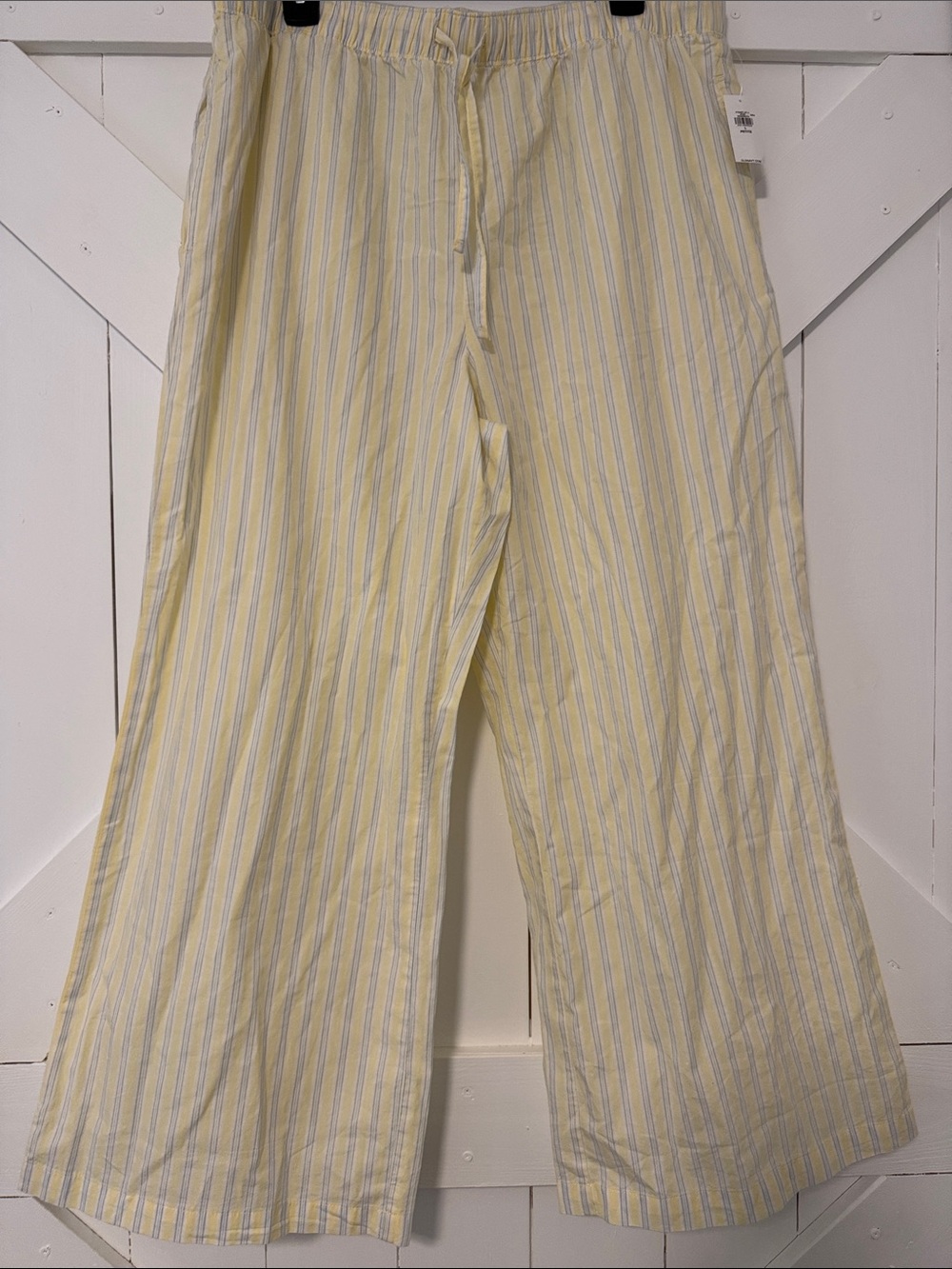 Old Navy Light Yellow and Blue Stripe Women's Drawstring Pants | Petite L